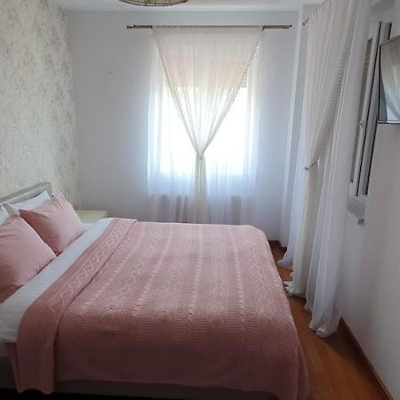 John'S Apartment Alba Iulia Eksteriør bilde