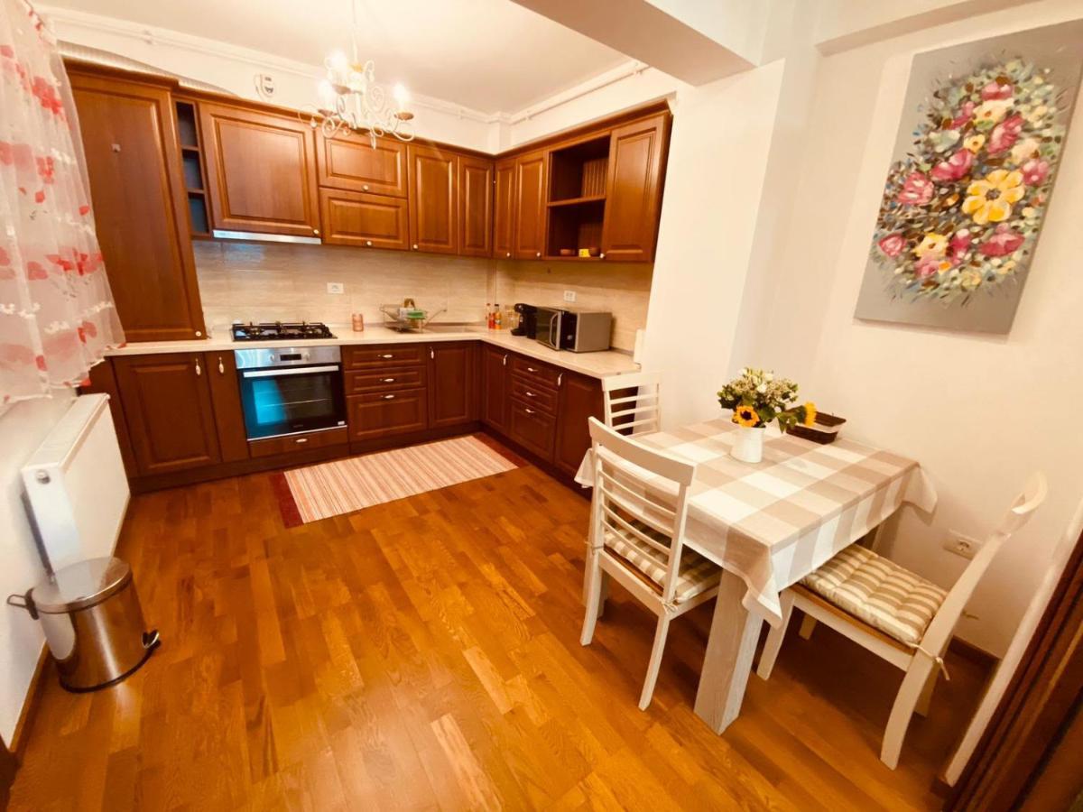 John'S Apartment Alba Iulia Eksteriør bilde